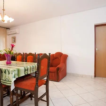 Apartment Two Bedroom Sonja With Seaview