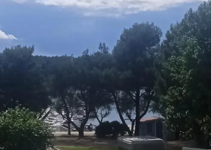 Lejlighed Two Bedroom Sonja With Seaview *